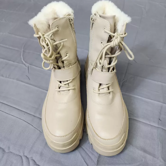 ALDO Waterproof Snow Boots Women’s 9 Beige Faux Fur Lined Lace Up Zip - Front
