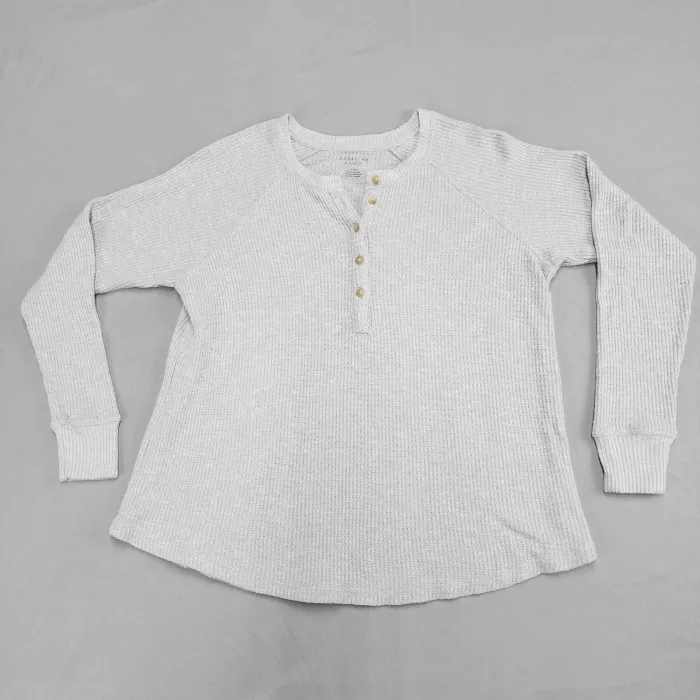 American Eagle Womens L Gray Waffle Knit Henley Long Sleeve T-Shirt Button - Front