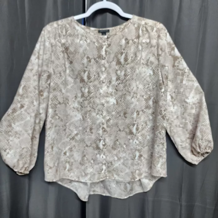 Ann Taylor Blouse Womens Small Beige Snakeskin Animal Print Button Front Top - Front