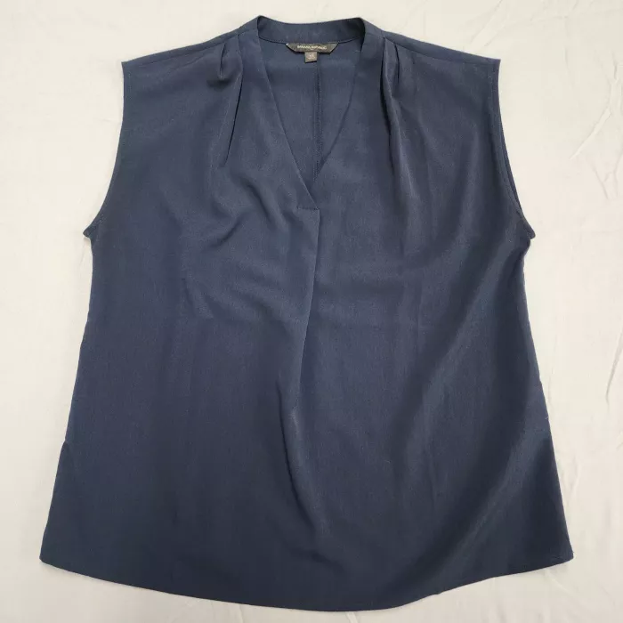 Banana Republic Blouse Womens XS Navy Blue V-Neck Sleeveless Pleated Top - Front