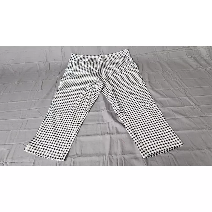 Belle by Kim Gravel 1X Black White Gingham Cropped Pants Pull On Stretch - Front