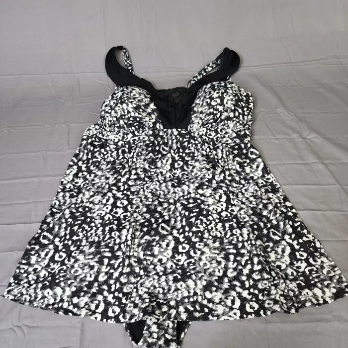Catherines Swimdress Size 34W Plus Black White Animal Print Mesh Built In Brief - Front
