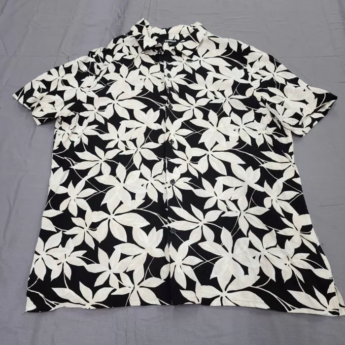 Express Womens L Button Up Shirt Black Beige Floral Leaf Rayon Short Sleeve - Front