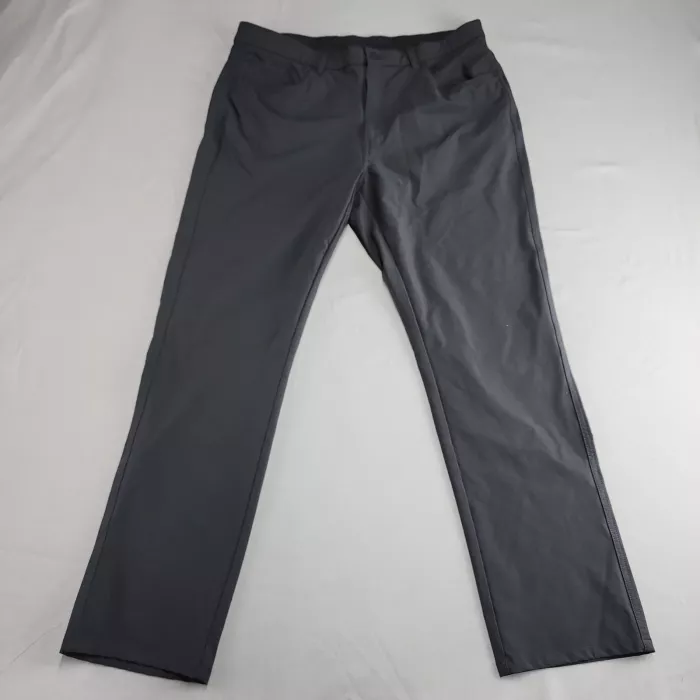 Greg Norman Men's 36x31 Straight Leg Performance Golf Pants Gray Stretch - Front