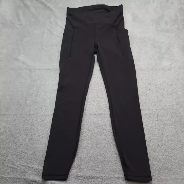 Lululemon Fast and Free High Rise Tight 25" Size 6 Black Nulux Pockets Running - Front