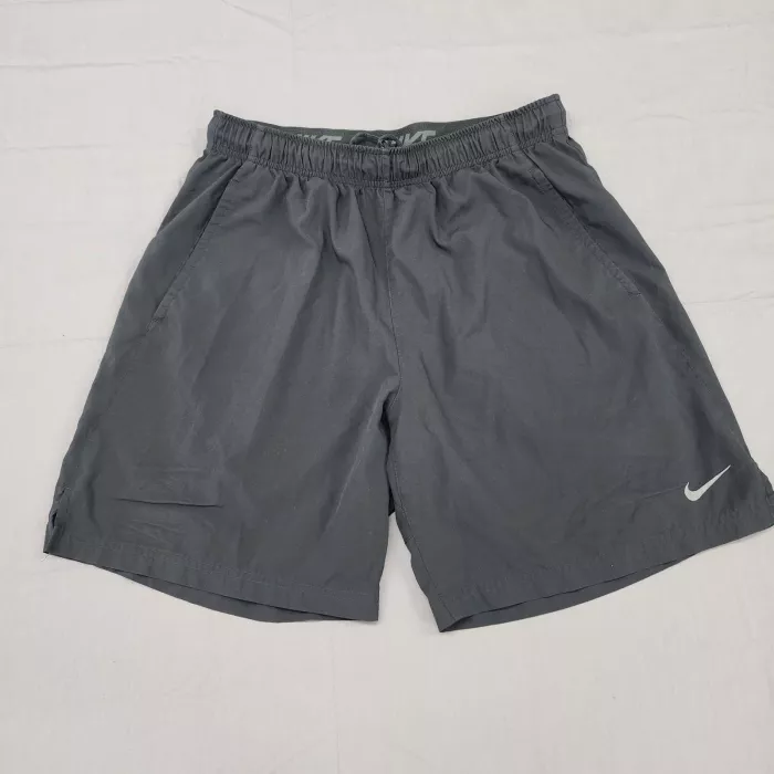 Nike Dri-FIT Athletic Shorts Mens XL Black Pockets Drawstring 7.5 Inseam - Front