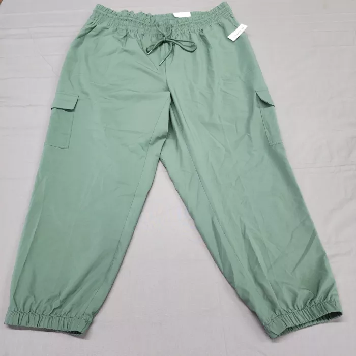Old Navy StretchTech Cargo Jogger Pants Womens Plus 2X Sage Green Mid Rise NWT - Front