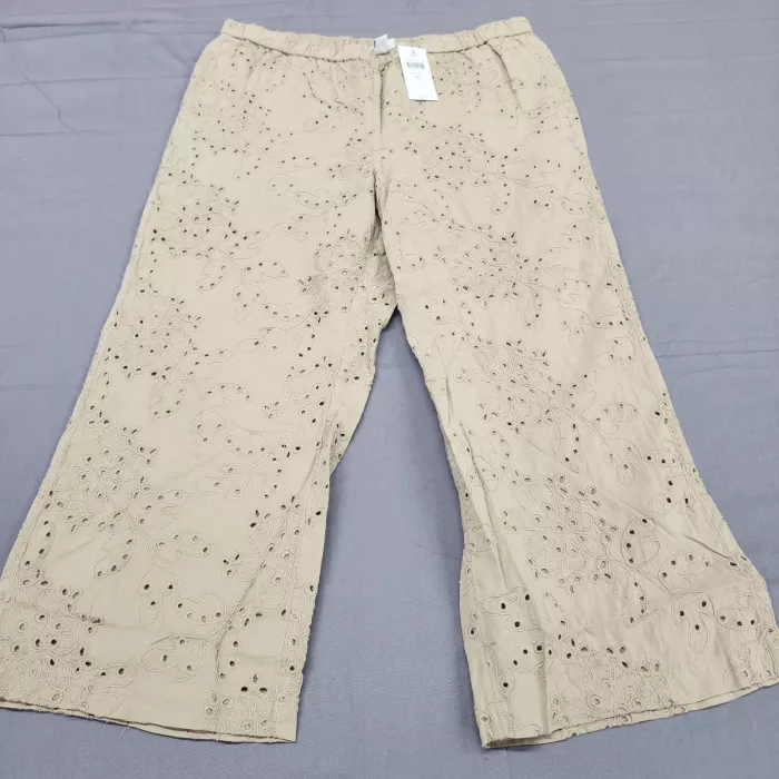 purejill ELEMENTS Cropped Pants Women MP Petite Bamboo Beige Eyelet Pull On - Front