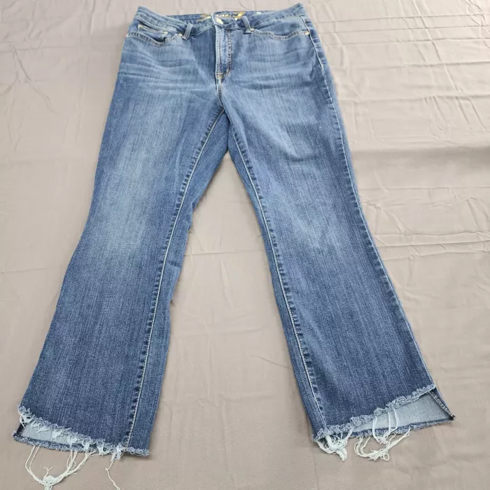 Seven7 Crop Flare Jeans Women's Size 10 Blue Mid Rise Stretch Denim Raw Hem - Front