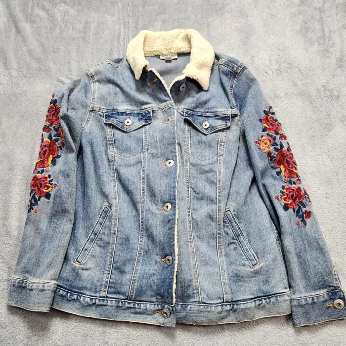Style & Co Denim Jacket Womens M Blue Trucker Floral Embroidery Sherpa Collar - Front