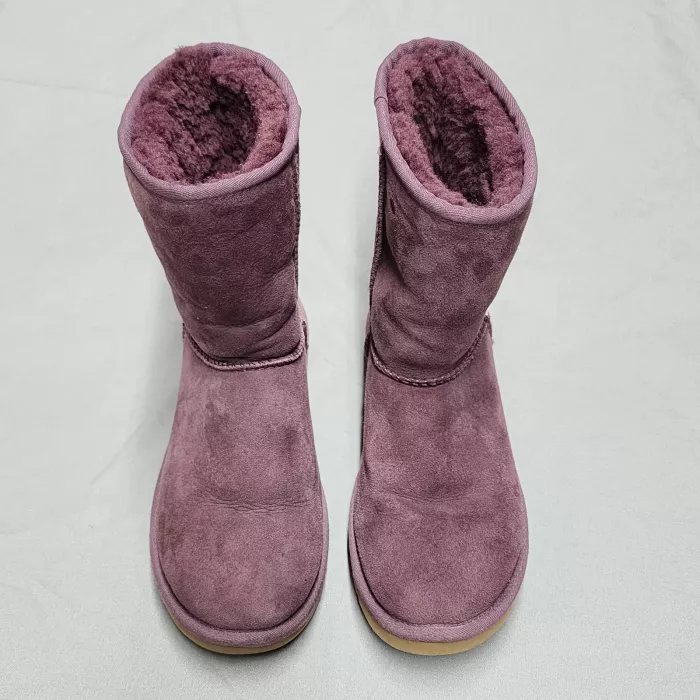 UGG Australia Classic Short Boots Women's 8 Made in USA Dusty Purple Mauve Suede - Front