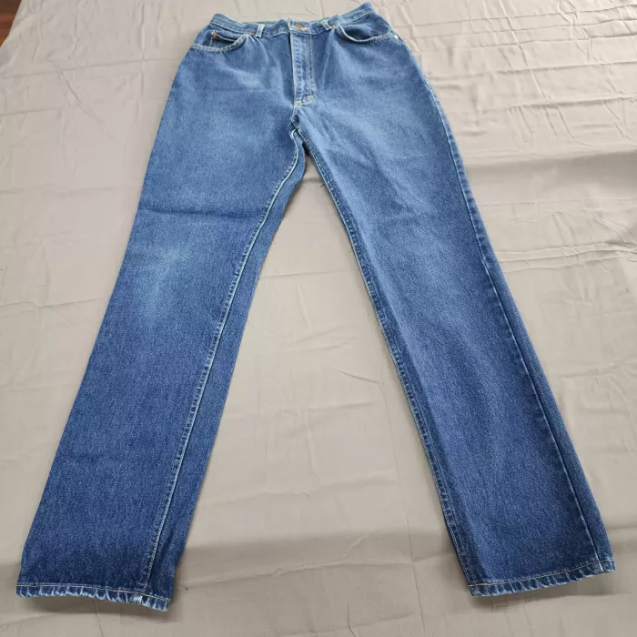 Vintage Lee Jeans Womens 14 28x32 High Rise Straight Blue Denim Union Made USA - Front