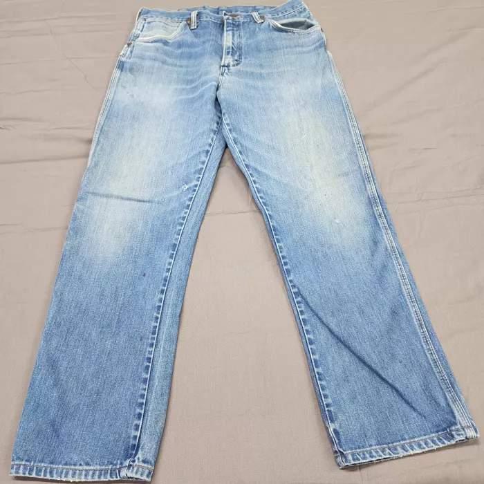 Vintage Maverick Jeans Men's 32x29 Blue Straight Leg High Rise Denim Tag 34 - Front