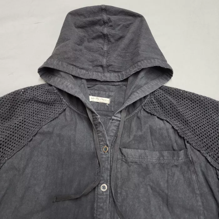 We The Free Men's L Gray Short Sleeve Button Front Hooded Shirt Frayed Hem - Main
