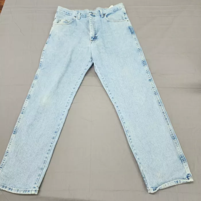 Wrangler Blues Jeans Men's 36x32 Fits 35x31 Light Blue Straight Leg Denim - Front