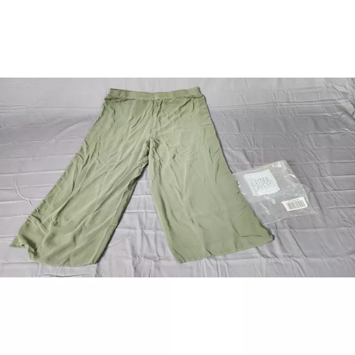 Wynne Layers Womens Plus 1X Sage Green Wide Leg Cropped Pants Pull On Stretch - Main
