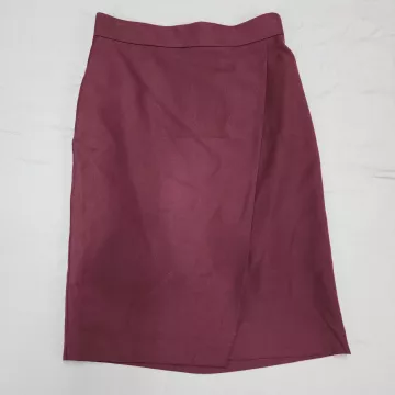 Ann Taylor Petite Skirt 4P Burgundy Wool Blend Faux Wrap Pencil Knee Length Line - Front