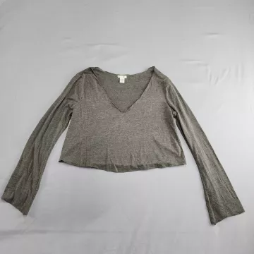 BOZZOLO Cropped Deep V-Neck Bell Sleeve Top Women's M Grey Knit Blouse - Front