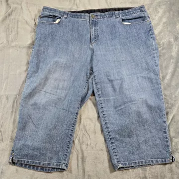 CJ Banks Capri Jeans 22W Blue Denim Stretch Embroidered High Rise Plus Size - Front