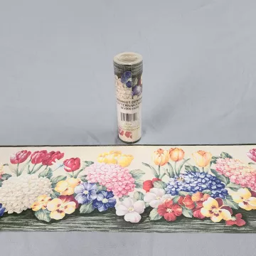 Crewcut Designs Traditional Floral Multicolor Wallpaper Border New Pre-Pasted - Main