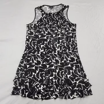 Dressbarn Plus Size 22 Dress Black White Floral A-Line Sleeveless Ruffle Hem - Front