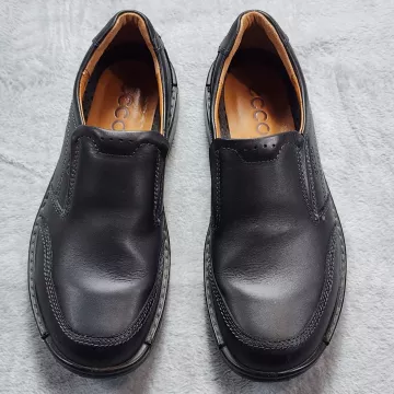 ECCO Fusion Loafer Men's US 9 EU 43 Black Leather Slip On Moc Toe Comfort
