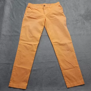 GAP Broken-In Straight Khakis Chino Pants Women's Size 4 Orange Stretch Low Rise - Front