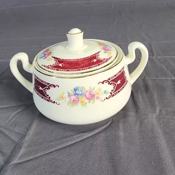 Homer Laughlin Covered Sugar Bowl Floral Burgundy Gold Trim 1949 D 49 N 6 - Front