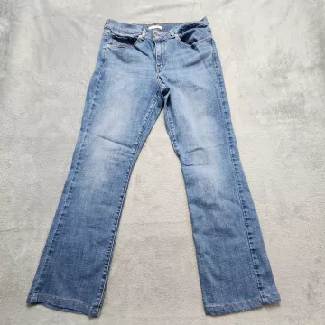 Levi's Classic Boot Cut Jeans Women's Size 30 Blue Denim Mid Rise Bootcut Pants - Front