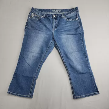 Love Indigo Premium Womens 16 Capri Jeans Blue Embroidered Stretch Mid Rise - Front