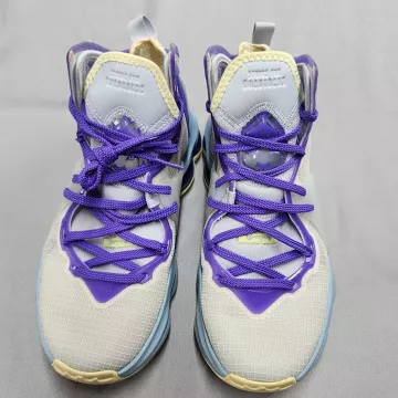 Nike LeBron 19 GS Womens 7.5 Youth 6Y Purple Blue High Top Sneakers DD0418-412 - Front