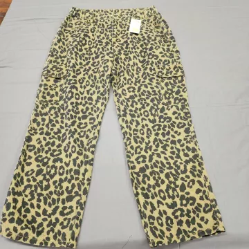 NWT Leopard Print Cargo Pants Womens XL Beige High Rise Wide Leg Elastic Waist - Front