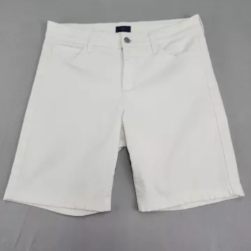 NYDJ Women's 10 White Bermuda Shorts Mid Rise Stretch Lift Tuck Technology - Front