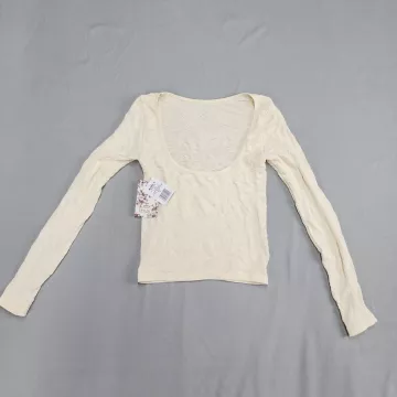 Pink Republic T-Shirt Womens XS Ivory Textured Long Sleeve Scoop Neck Fitted - Front