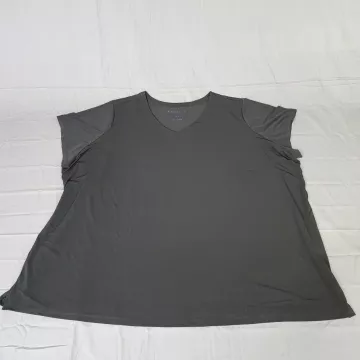 Susan Graver Modern Essentials Plus 5X Black V Neck Short Sleeve Knit Top - Front