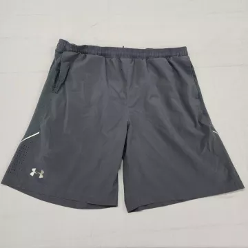 Under Armour Athletic Shorts Mens XL Black Heatgear Pockets Gym Training - Front