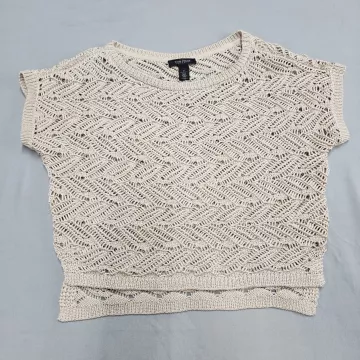 White House Black Market Womens M Beige Crochet Blouse Short Sleeve Scallop Hem - Front