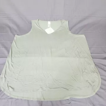 Wynne Layers Tank Top Women's 3XL Green Tunic Scoop Neck Sleeveless Stretch - Front