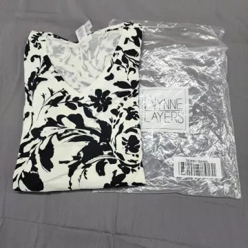 Wynne Layers Womens 3X Plus Tunic Top Black White Floral V Neck Stretch Knit - Main