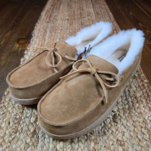 Dearfoams Men's Shearling Side Stitch Moc Slippers Chestnut 10