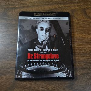Dr. Strangelove: Or How I Learned To..Love The Bomb 4K / Blu-ray + Digital