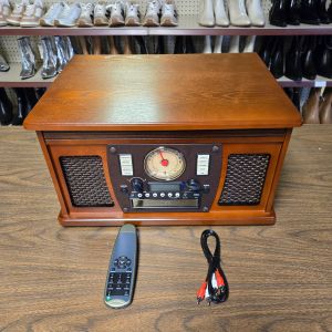 VICTROLA NAVIGATOR 8-IN-1 CLASSIC RECORD PLAYER | VTA-600B