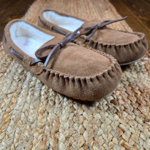 Women's Bria Moccasin Slippers Chestnut SZ 7