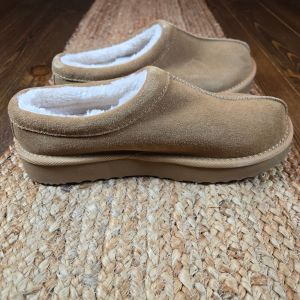 Women's Kaya Suede Clog Slippers Sz 8