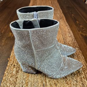 Women's Y2K Sparkly Ankle Boots Cailin Cowgirl Core Silver Bootie